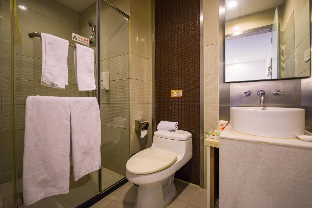 Motel Chongqing Jiefangbai Hongyadong Pedestrian Street Εξωτερικό φωτογραφία