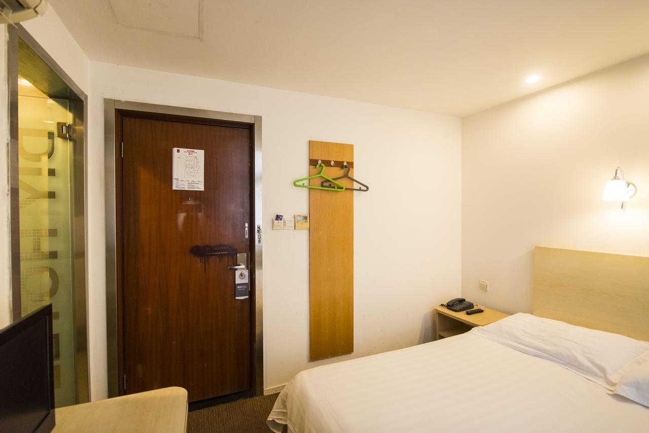 Motel Chongqing Jiefangbai Hongyadong Pedestrian Street Εξωτερικό φωτογραφία