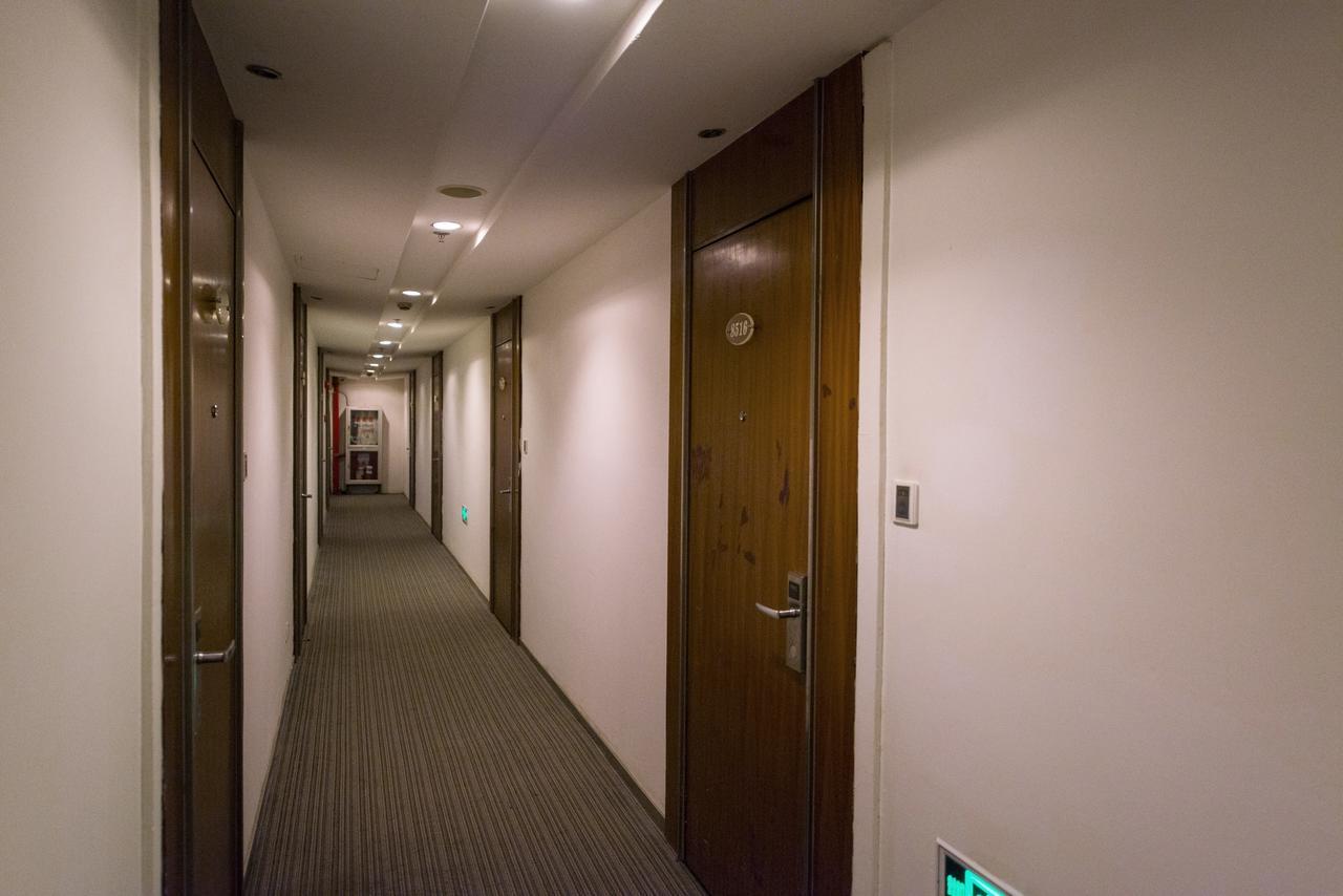 Motel Chongqing Jiefangbai Hongyadong Pedestrian Street Εξωτερικό φωτογραφία
