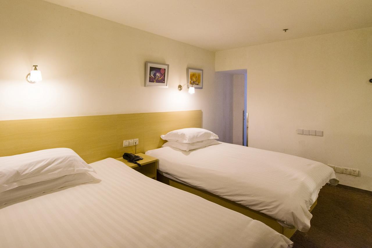 Motel Chongqing Jiefangbai Hongyadong Pedestrian Street Εξωτερικό φωτογραφία