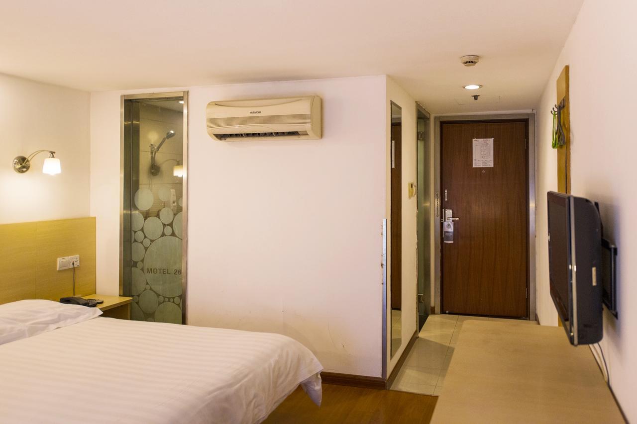 Motel Chongqing Jiefangbai Hongyadong Pedestrian Street Εξωτερικό φωτογραφία